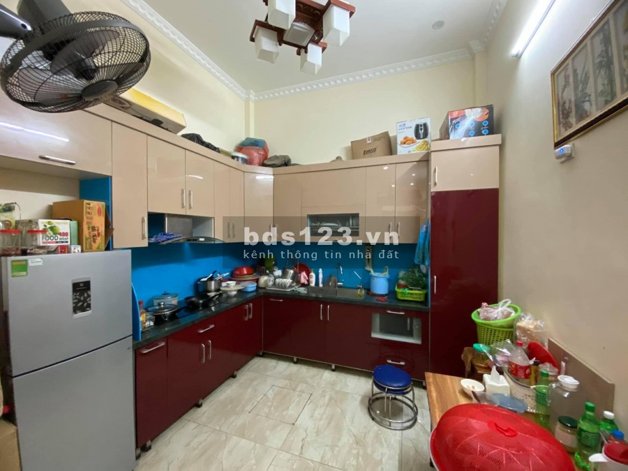 Bán nhà phân lô phố Thái Hà ô tô tránh khu vực full tiện ích kinh doanh đỉnh, sổ vuông đẹp