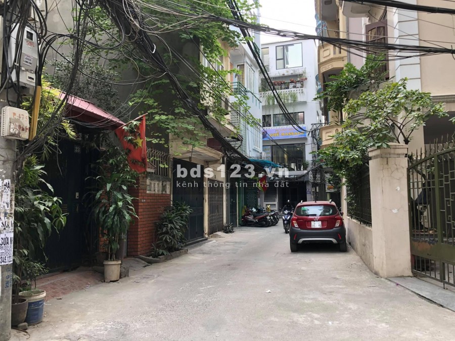 Bán nhà phân lô phố Thái Hà ô tô tránh khu vực full tiện ích kinh doanh đỉnh, sổ vuông đẹp