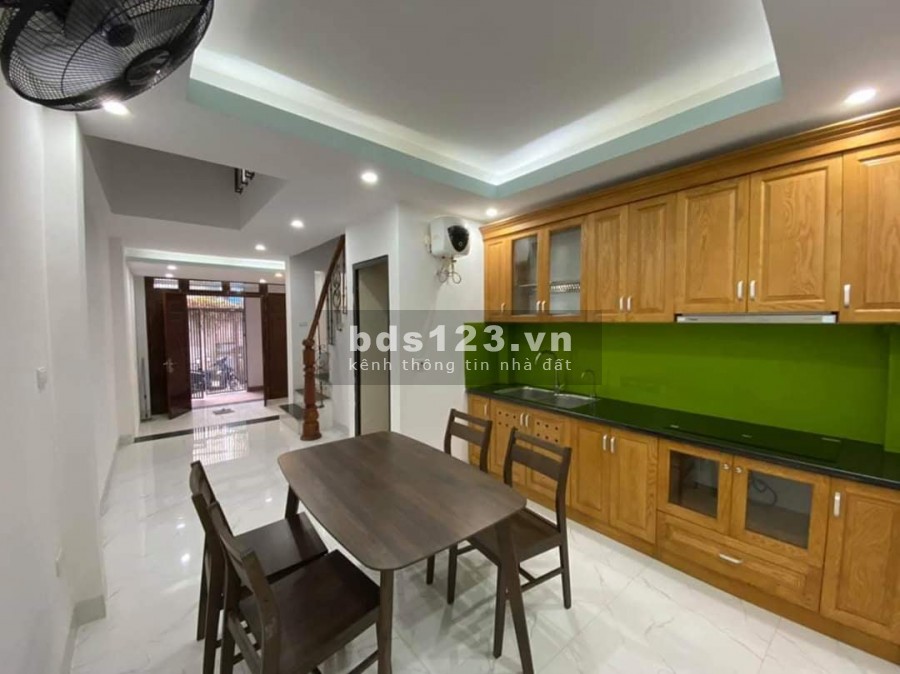 Nhà đẹp ở luôn trung tâm Quận Hà Đông diện tích 54m2 đúc kiên cố 4 tầng giá bán nhỉnh 3 tỉ