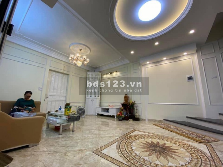 Nhà 5 tầng đúc ngõ 117 Thái Hà, oto tránh, dt 34m2 mặt tiền 8.3m giá 5.4 tỷ lh 0392969999