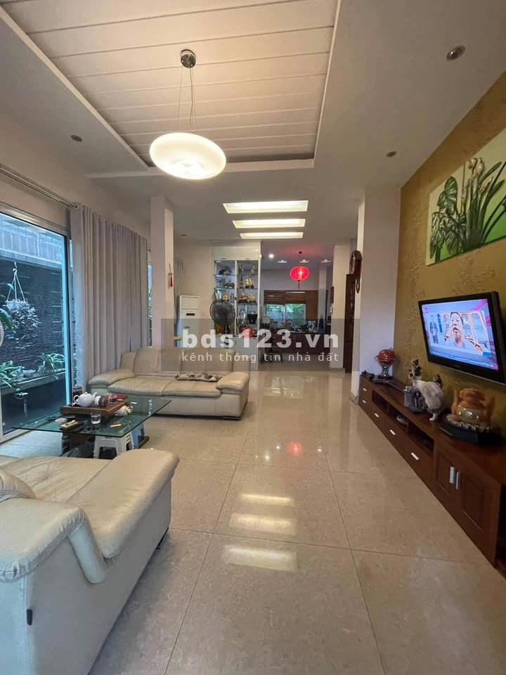 Chính chủ bán biệt thự 162m2 KĐT Việt Hưng, kinh doanh cho thuê, gara, nhỉnh 25 tỷ