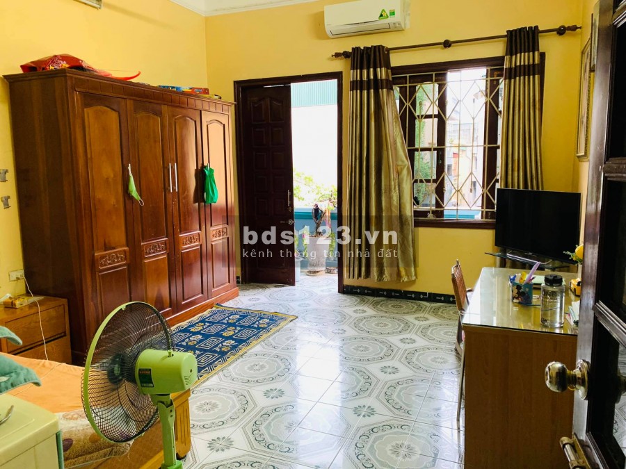 Nhà mới sang chảnh chả thiếu gì diện tích sử dụng 55m2 4 tầng phó Minh Khai nhỉnh 3 tỷ