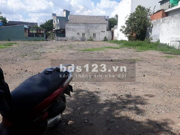 Lô đất trồng cây sổ đỏ riêng gần chợ Hóc Môn sổ riêng, bao sang tên công chứng, lhcc