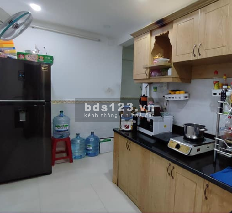 Nhà mới 2 tầng, hẻm xe hơi quay đầu Lê Quang Định, p16, Quận Gò Vấp, dt 52m2 giá 5 tỷ TL.