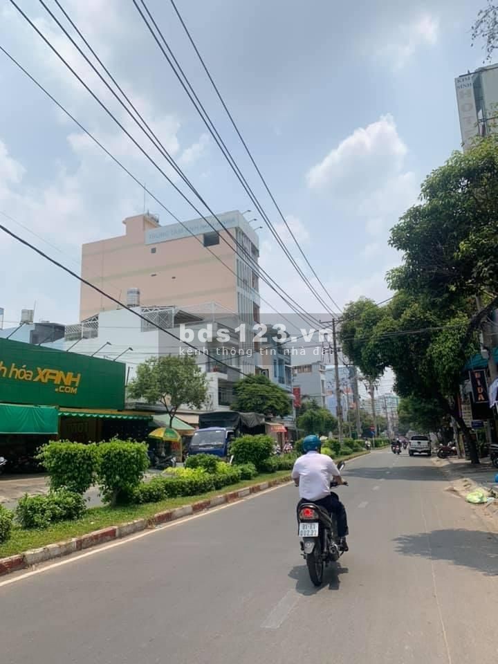 Bán nhà mặt tiền kinh doanh Tân Sơn Nhì - Nguyễn Cửu Đàm giá bán chỉ 13 tỷ sổ sẵn chính chủ