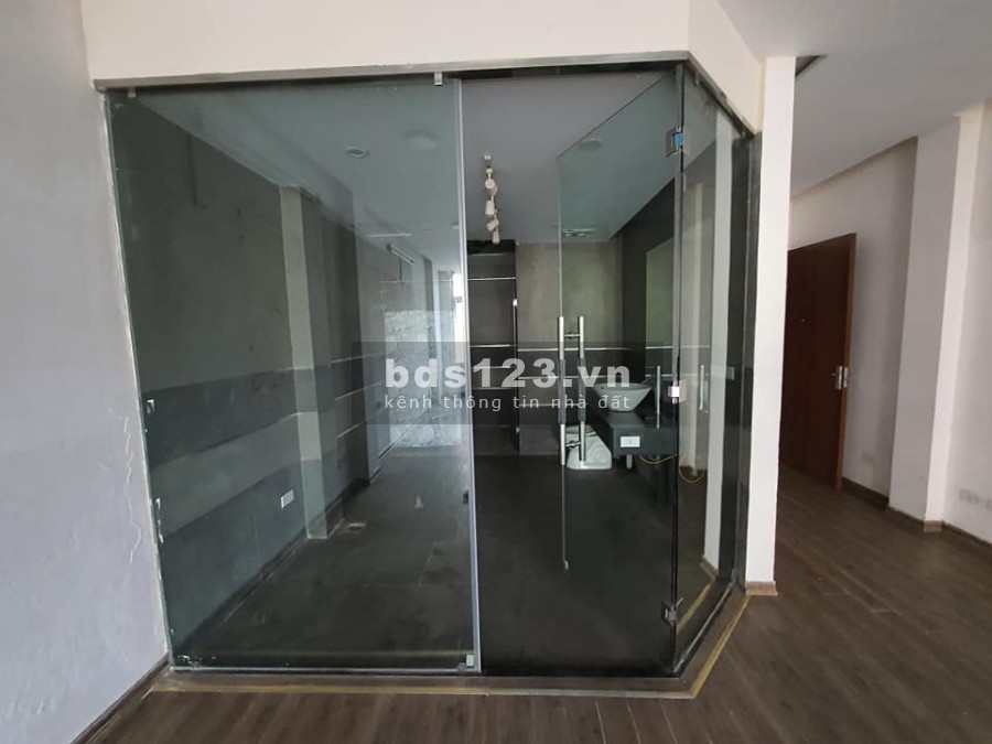 Bán nhà mặt phố Nguyễn Hoàng, 75m2, 6 tầng, 4.7m mt, 31.5tỷ, LH 0839844444