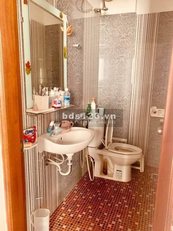 Bán nhà 5 tầng 45m2, phố Nguyễn Văn Hưởng, Long Biên, đường 17.5m nhỉnh 4 tỷ