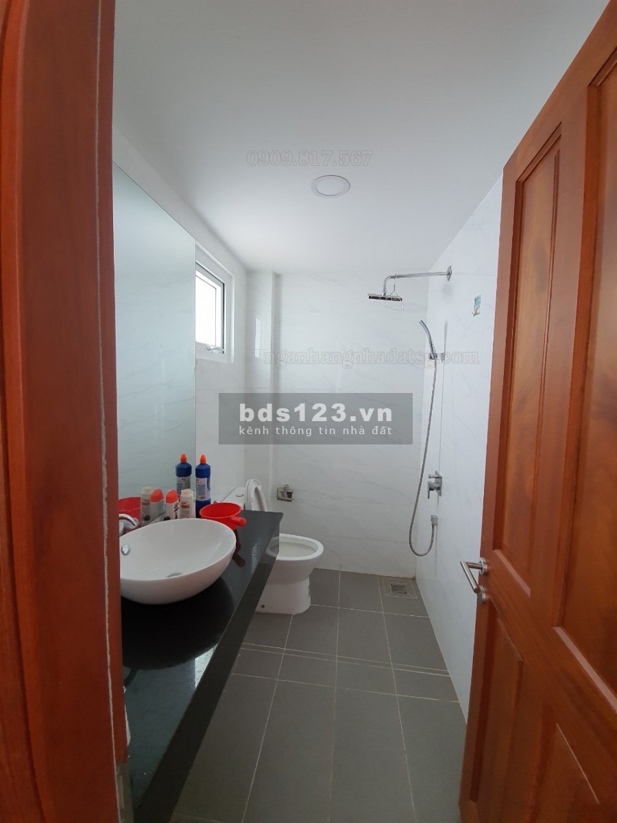 Sốc hạ 1 tỷ, gấp bán 210m2 mặt tiền Thanh Đa, 7 tầng, thang máy, DT 7.3x30 cực đẹp LH 0909817567