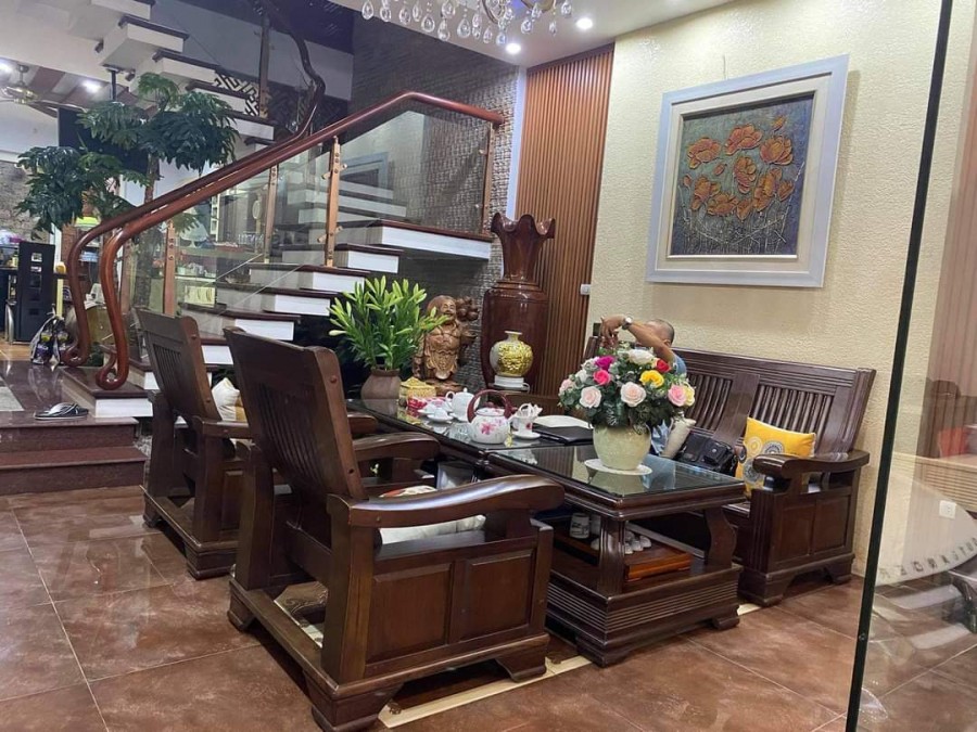 Mặt phố. đoạn đẹp nhất Nguyễn Đình Thi diện tích 145m2 4 tầng, mặt tiền 12m, giá 66.5 tỷ.