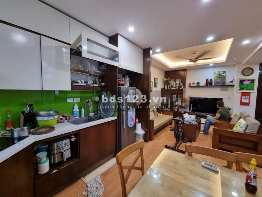 Bán nhà lô góc Yên Lãng ngõ rộng thoáng ô tô đỗ gần nhà thông các ngã giá bán 3.2 tỷ