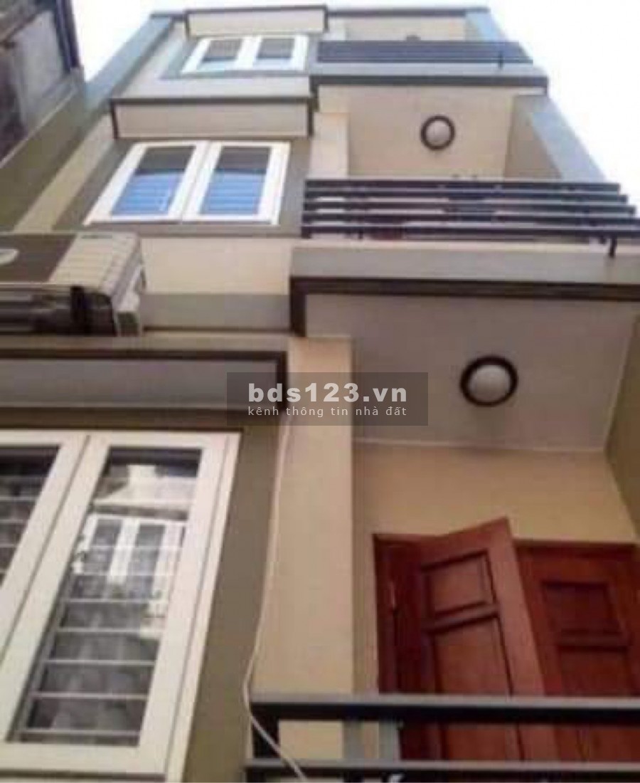 Bán nhà Bằng Liệt, sát khu đô thị Linh Đàm, ô tô đỗ gần diện tích 50m2, 4 tầng, giá 2,9 tỷ