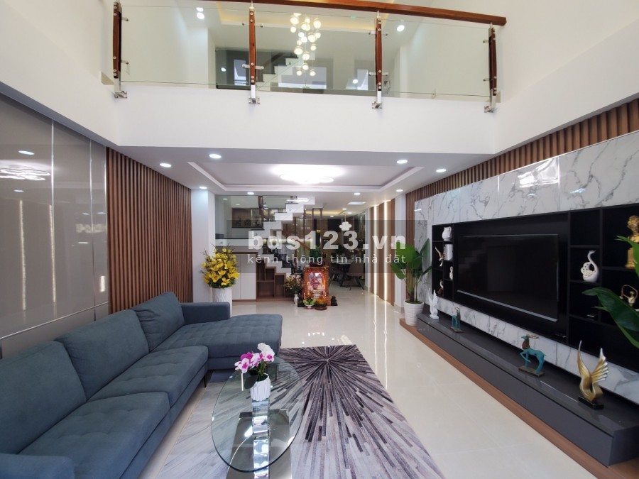 Khu thương gia cao cấp thiết kế theo phong cách Châu Âu tọa lạc cuối Gò Vấp: LH CĐT 0906-539-110
