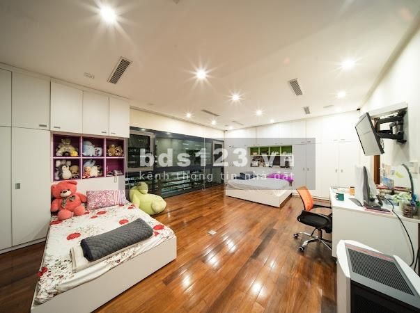 Bán Biệt thự vip nhất khu Tây Hồ, 394m x 6 tầng, Mt 18m, giá 75 tỷ
