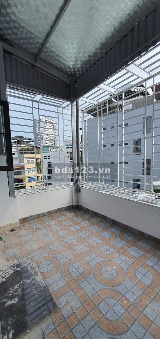 Bán nhà nguyên căn mới Dịch Vọng Hậu thang máy, đầu tư dòng tiền tốt, đúc kiên cố 7 tầng