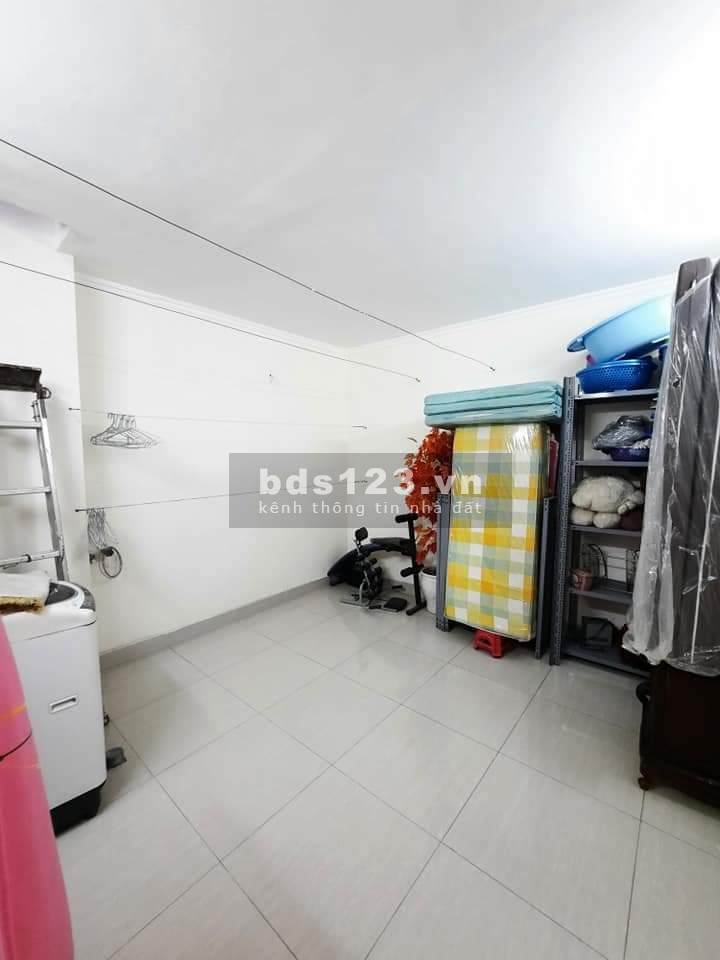 Bán gấp nhà 4 tầng ngã tư Sở, Quận Thanh Xuân 46m kinh doanh ô tô đỗ cửa giá 7.89 tỷ thương lượng