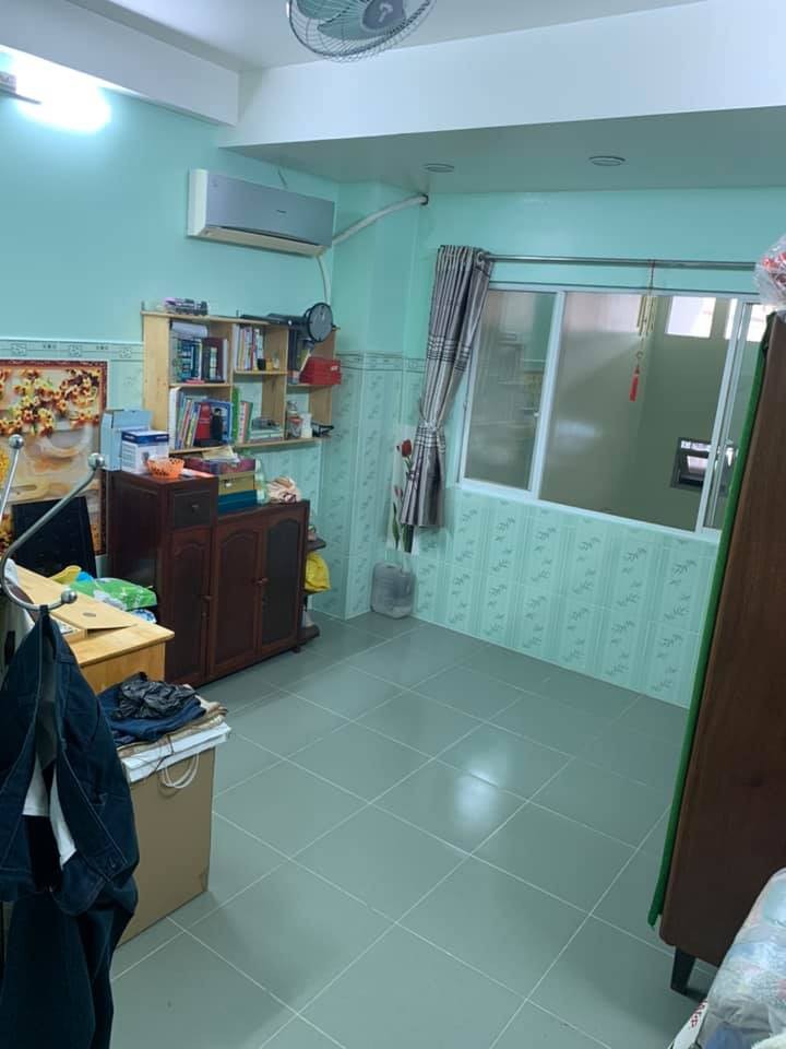 Bán Nhà to 80m2 Hẻm nhỏ giá nhỏ 6 tỷ 6 Tôn Đản Phường 10 QUẬN 4 3 tầng Không Quy Hoạch
