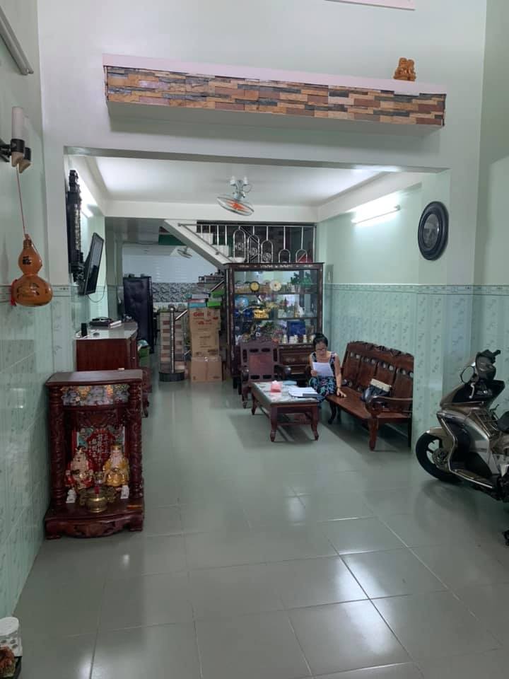 Bán Nhà to 80m2 Hẻm nhỏ giá nhỏ 6 tỷ 6 Tôn Đản Phường 10 QUẬN 4 3 tầng Không Quy Hoạch