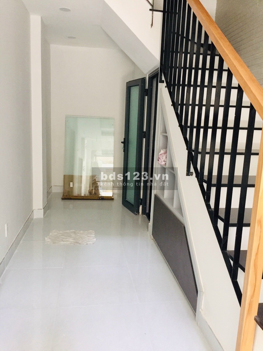 Nhà cho thuê nguyên căn, DT (2.8*11m ) ở Đường Võ Thị Sáu, P8, Quận 3 giá cho thuê 16tr