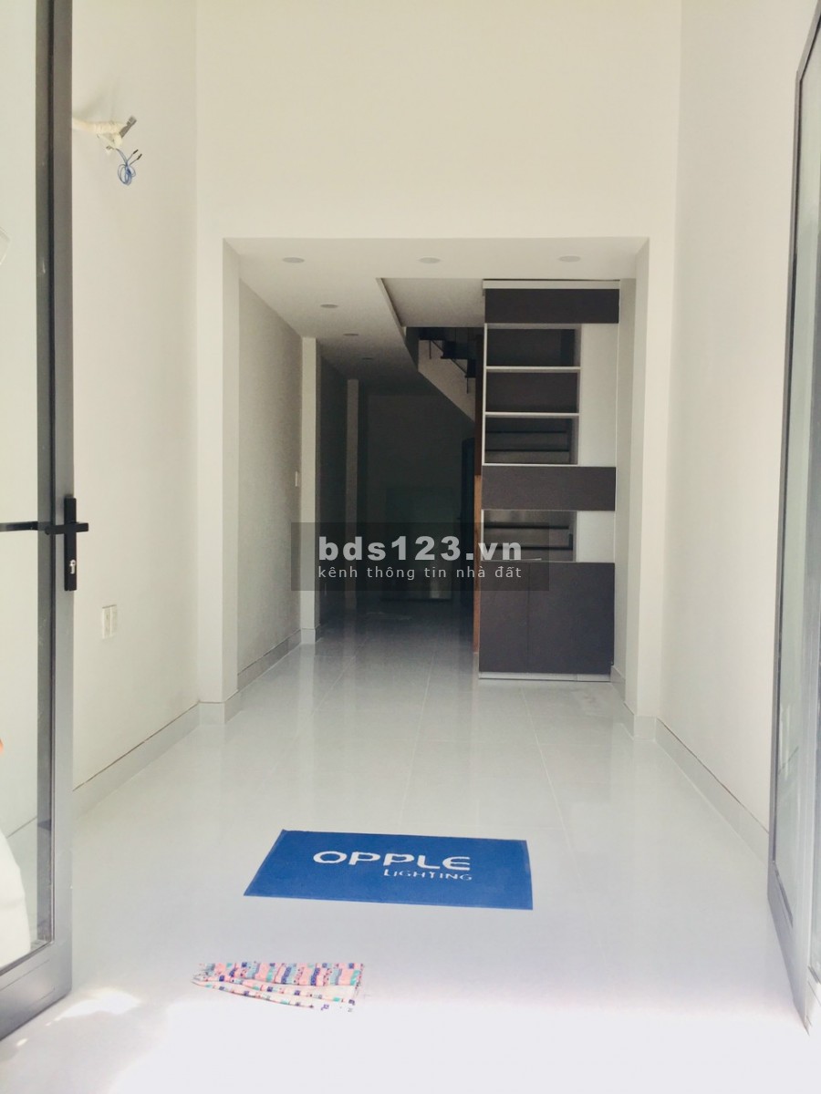 Nhà cho thuê nguyên căn, DT (2.8*11m ) ở Đường Võ Thị Sáu, P8, Quận 3 giá cho thuê 16tr