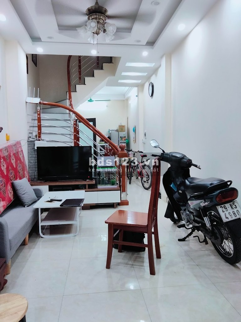 Bán nhà nguyên căn hẻm Vạn Kiếp, Quận Bình Thạnh, khu dân cư an ninh, giá bán chỉ 3.6 tỷ