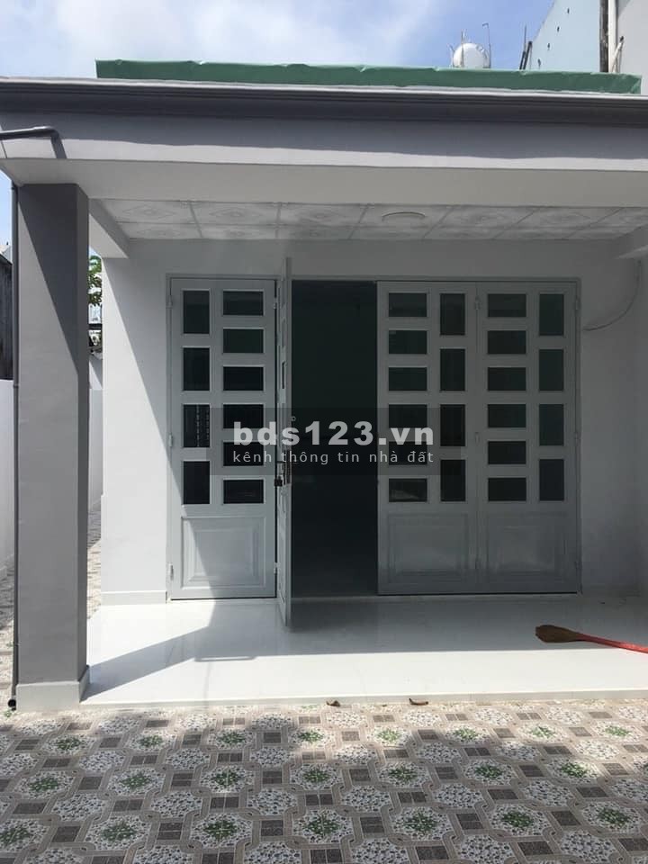 Bán nhà giá siêu rẻ diện tích khủng dtsd 160m2, giá 28 triệu/tháng, xe tải đổ cổng hẻm Phan Huy Ích