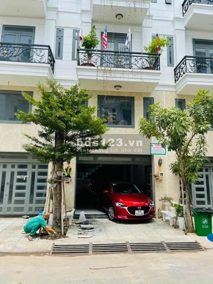 Khu thương gia cao cấp thiết kế theo phong cách Châu Âu tọa lạc cuối Gò Vấp: LH CĐT 0906-539-110