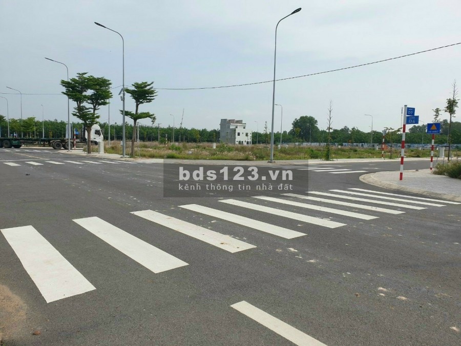Thanh toán không kịp em cần ra ngay cực đẹp 70m2 chỉ cần TT 738 tr, dự án Bến Cát City Zone - ngay TT Bến Cát