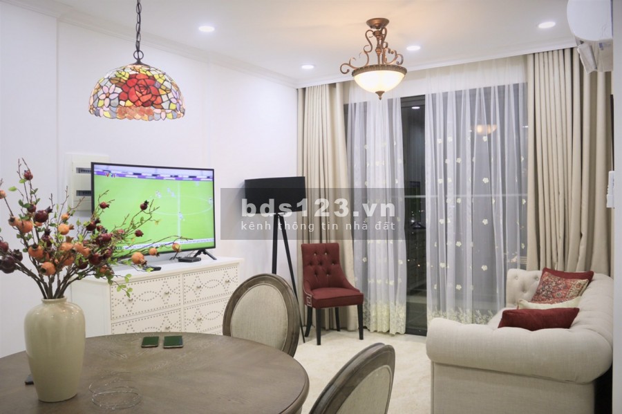 Thuê căn hộ 2PN mùa dịch giá rẻ tại Vinhomes D'capitale tiện ích đầy đủ, vào ở được ngay