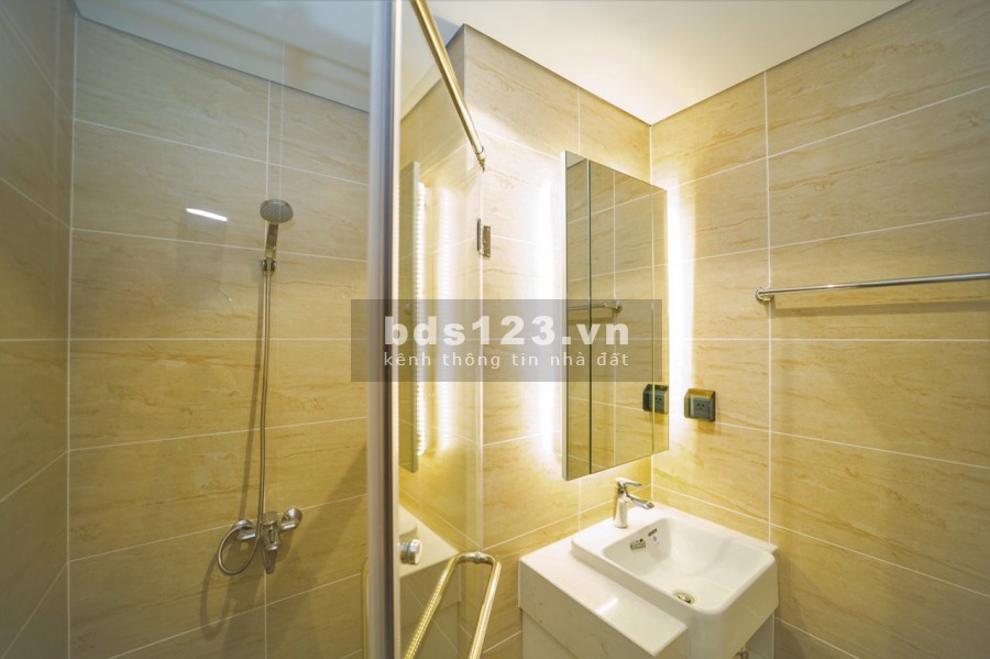 Thuê căn hộ 2PN mùa dịch giá rẻ tại Vinhomes D'capitale tiện ích đầy đủ, vào ở được ngay