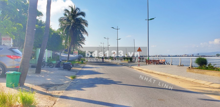 Bán đất 3 mặt tiền Nhật Lệ, view sông Nhật Lệ, MT Kinh doanh hải sản số 1 Đồng Hới