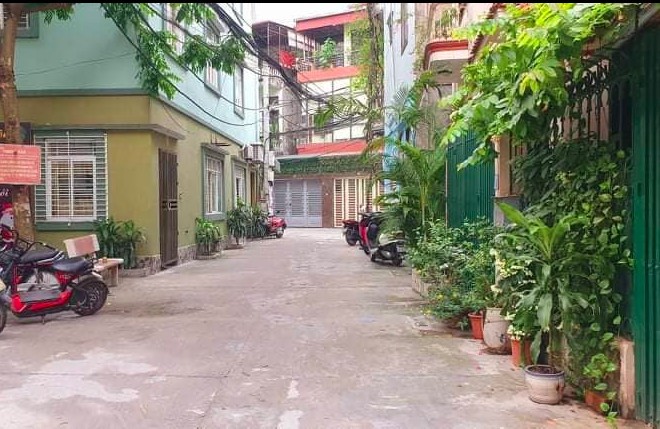 Bán nhà Vương Thừa Vũ phân lô ôtô 7chỗ vào trong nhà thoáng 2 mặt nhà mới koong gía có 102