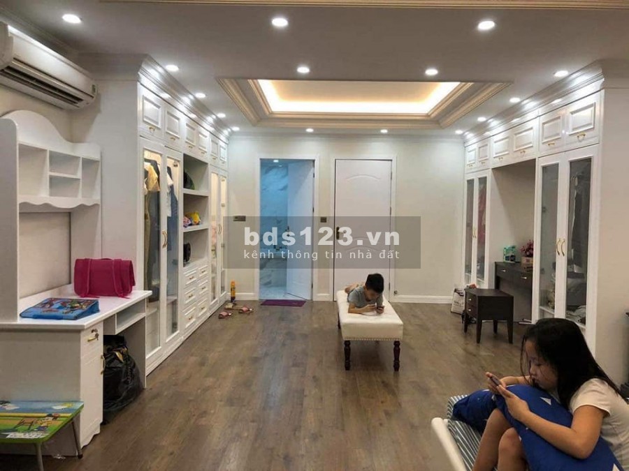 Bán căn Shophouse 24h Vạn Phúc, Hà Đông 60m2 đã hoàn thiện giá 11,5 tỷ. LH 0912442669