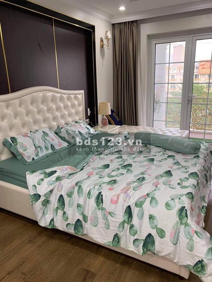 Bán căn Shophouse 24h Vạn Phúc, Hà Đông 60m2 đã hoàn thiện giá 11,5 tỷ. LH 0912442669