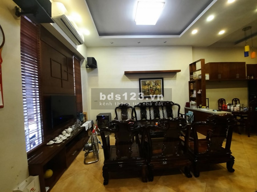 Quận Cầu Giấy 9 Trần Quốc Hoàn diện tích sử dụng 46m2 5 tầng MT 5.6m 8.8 tỷ Lh 0386380199