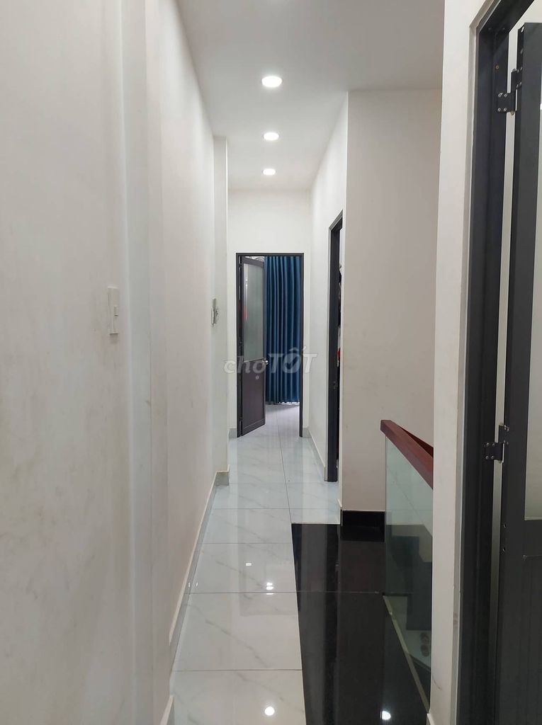 Bán nhà 3 tầng, Ba Gia, F7, Quận Tân Bình, diện tích sử dụng 100m2, giá bán 5 tỷ, thuê 10 Triệu