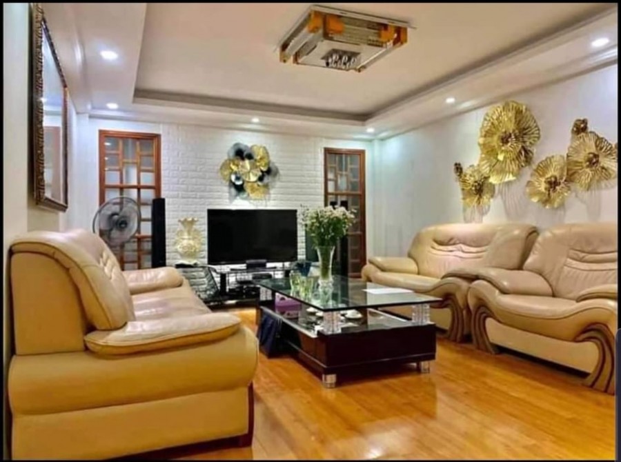 Bán nhà mặt phố quận Bắc Từ Liêm, mặt đường 32 vị trí siêu đẹp 70m2 mặt tiền 6m 6 tầng 14 tỷ