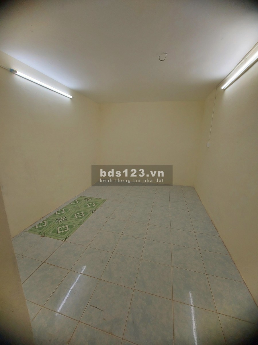 Chính chủ cho thuê nhà ngõ 12 Đào Tấn, 68m2 x 2.5 tầng hợp kinh doanh