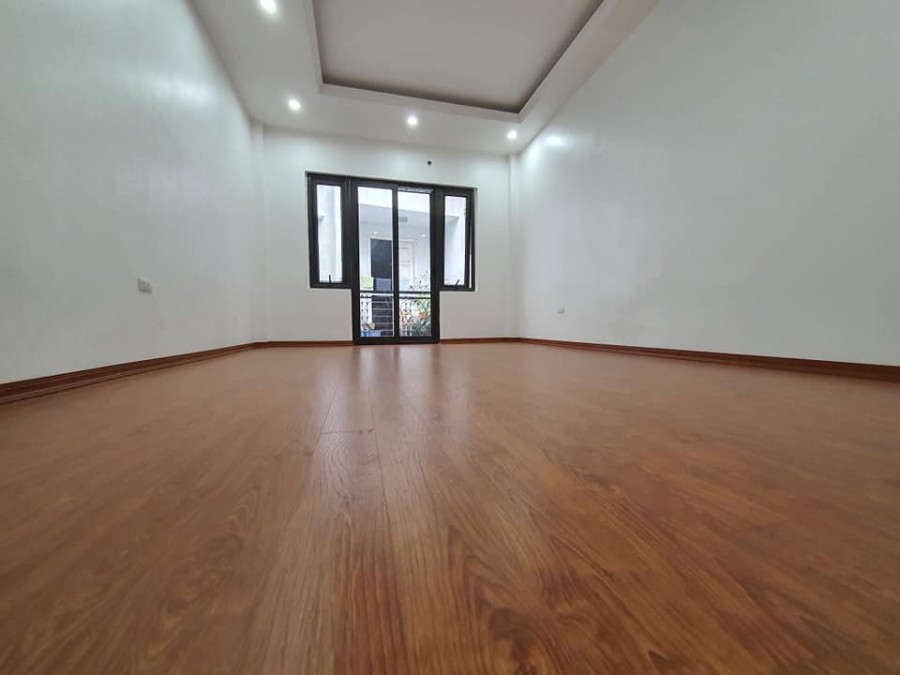 Nhà Chính Kinh, Thanh Xuân dtsd 35m2 mới đẹp, thoáng trước sau, khu dân trí cao giá 4 tỷ