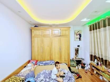 Bán nhà đẹp, Thái Thịnh trung tâm Quận Đống Đa, ngõ thông ô tô đỗ cửa, kinh doanh sầm uất