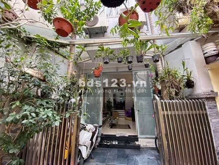 Bán nhà Võ chí công, Tây Hồ, 55m2 4T, nhà đẹp, full nội thất, nở hậu giá 5.8 tỷ