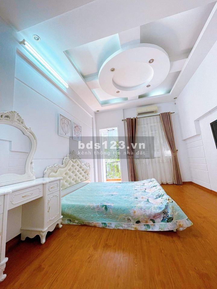 Gà để trứng vàng Minh Khai, kinh doanh đỉnh ngõ thông ô tô diện tích 48m2, 4 tầng, giá 3.2 tỷ