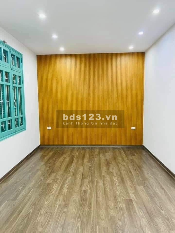 Bán nhà riêng Trung Kính dt 60m2 5 tầng lô góc 2 thoáng ô tô vào nhà kinh doanh giá 7.6 tỷ