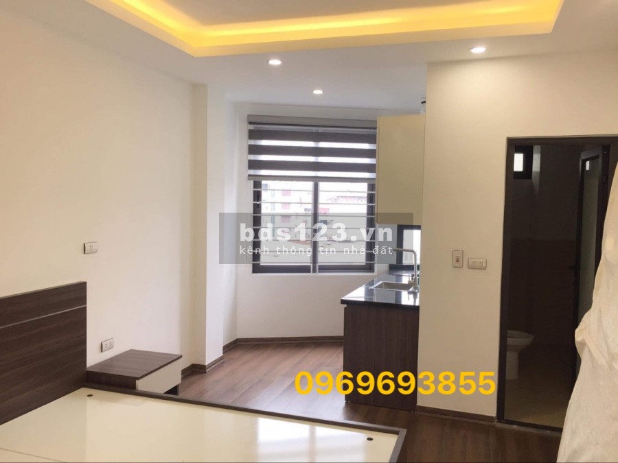 Bán Tòa CCMN Nguyễn Khánh Toàn lô góc, ô tô tránh, 120m2 x 9T, mt 7,1m thang máy, cho thuê 180tr/tháng.