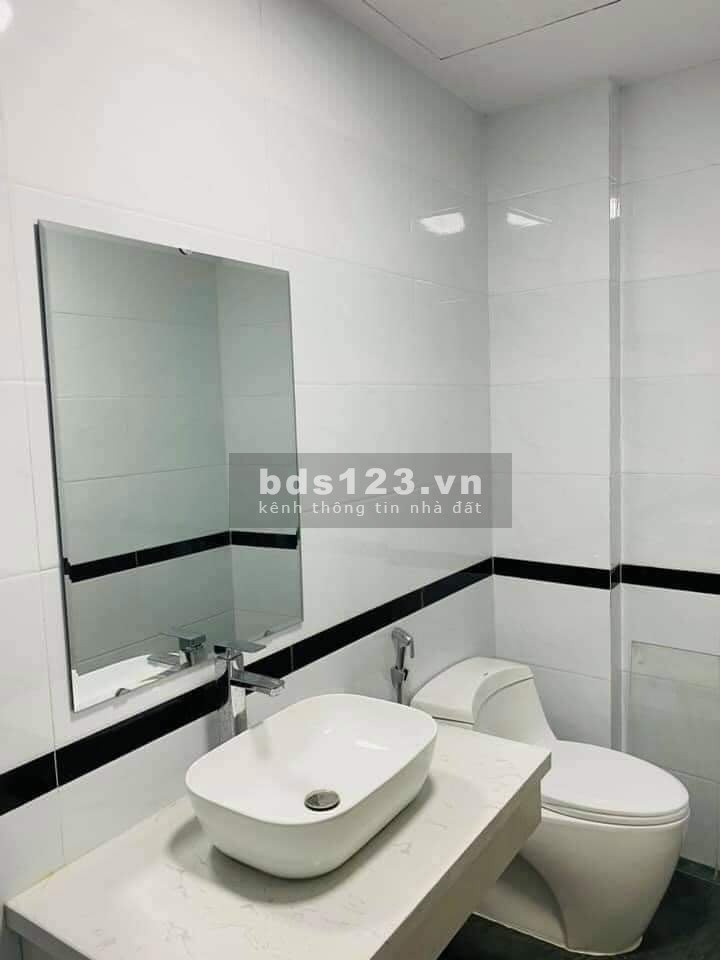 Bán nhà riêng Trung Kính dt 60m2 5 tầng lô góc 2 thoáng ô tô vào nhà kinh doanh giá 7.6 tỷ