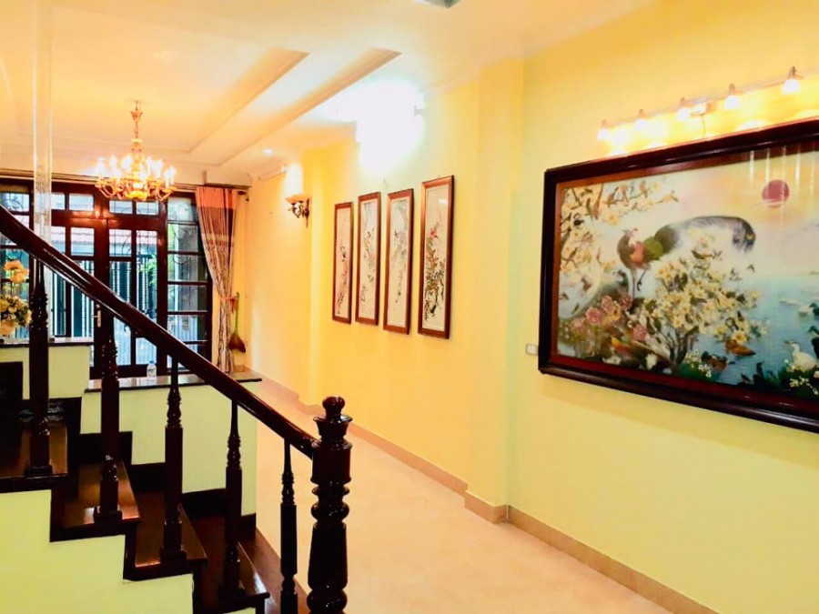 Bán nhà 4 tầng ngã tư Vạn Phúc, ngõ rộng thoáng, diện tích sử dụng 40m2 chỉ 3 tỷ nhỉnh