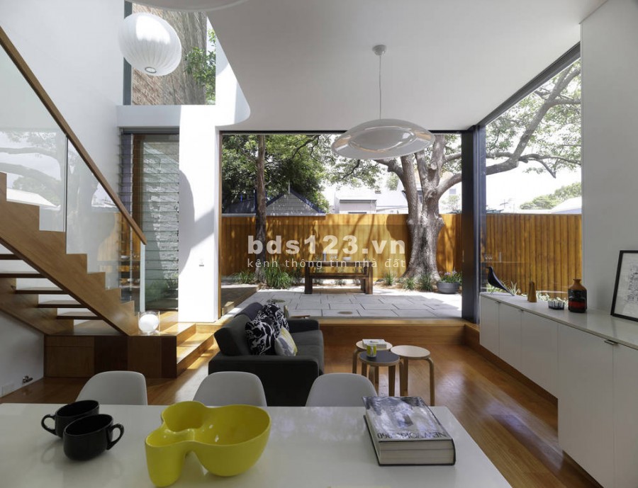 Bán 70m2 đất tặng nhà 2 tầng phố Minh Khai thoáng trước sau - Xây CCMN