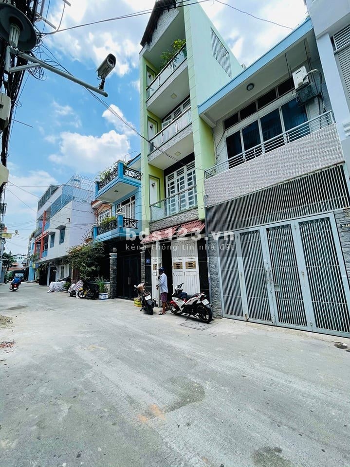 Mặt tiền Hẻm 8m, khu VIP Bàu Cát, đường Đồng Đen, giá bán 10,2 tỷ (Ngộp bán gấp)