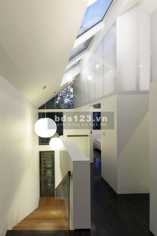 Bán 70m2 đất tặng nhà 2 tầng phố Minh Khai thoáng trước sau - Xây CCMN