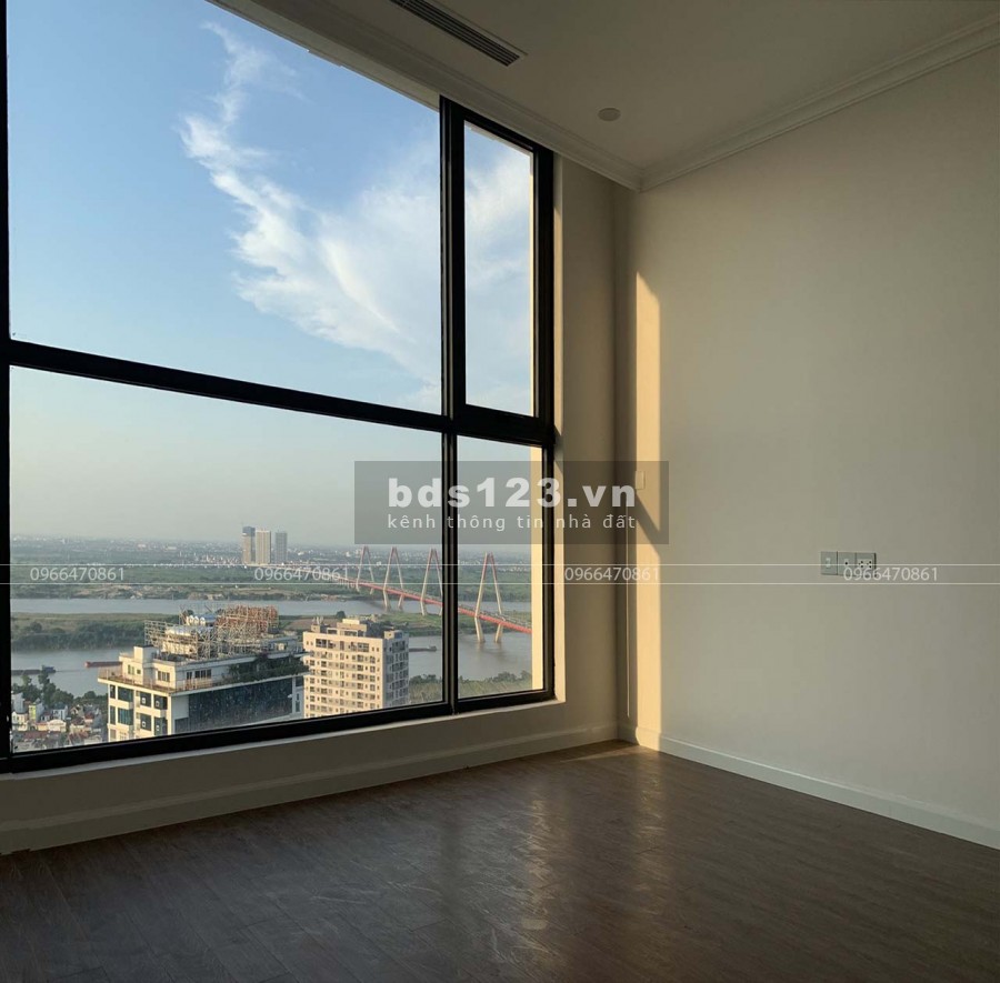 Căn 2PN (View Sông Hồng đẹp) diện tích sử dụng 82m2 thông thủy Sunshine Riverside giá 3,4 tỷ (sổ đỏ)