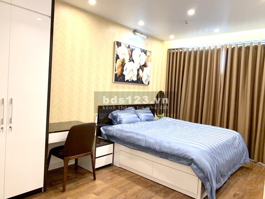 Cho thuê căn hộ chung cư Sakura 47 Vũ Trọng Phụng. 3PN Full Đủ Đồ. 11.5tr